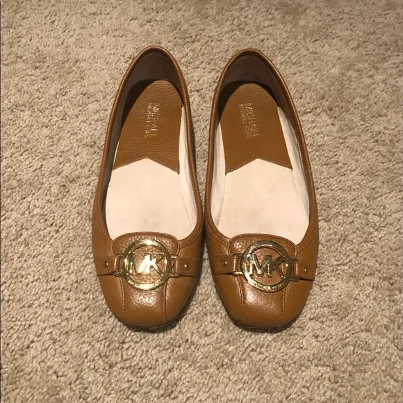 🤎 MICHAEL KORS Leather Moccasin Ballet Flat Slip-on Loafer (Sz 7.5) - Picture 2 of 8